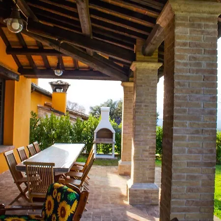 Villa Spacious With Private Pool In Montecampano Mountain View Amelia
